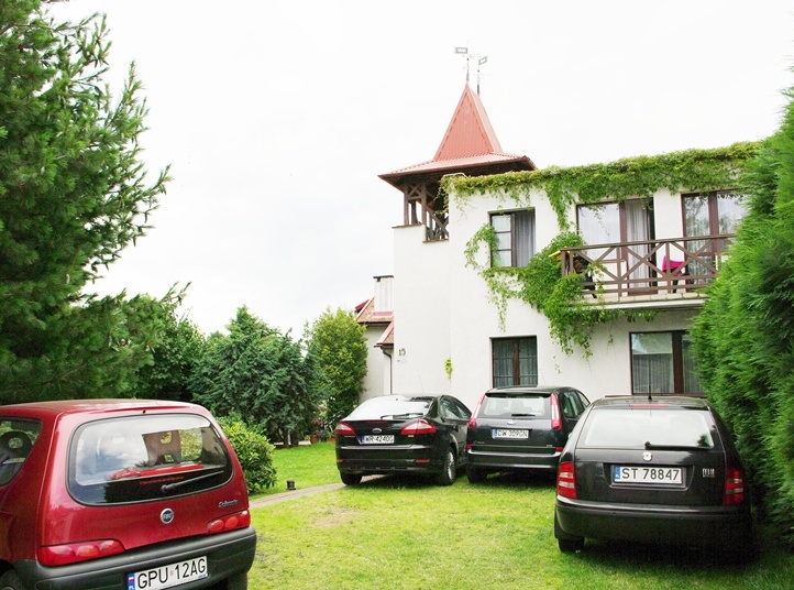Willa RENESANS Parking Na Terenie Posesji?v=1.0