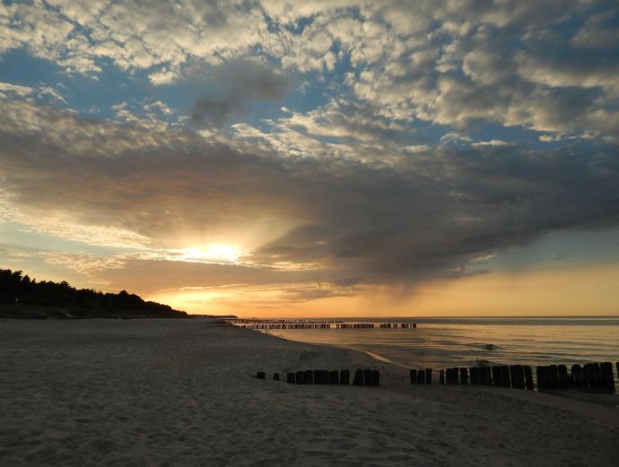 Widok na plażę naturystów w Chałupach