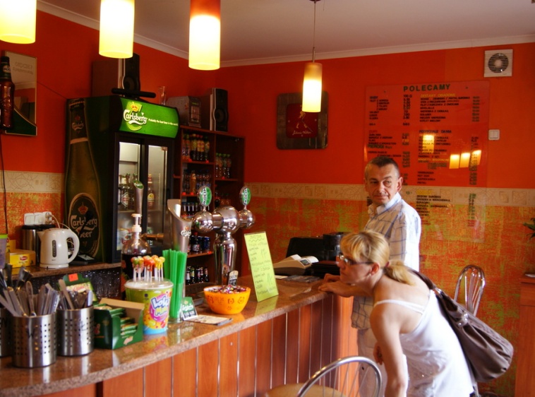 Bar posiłki i napoje
