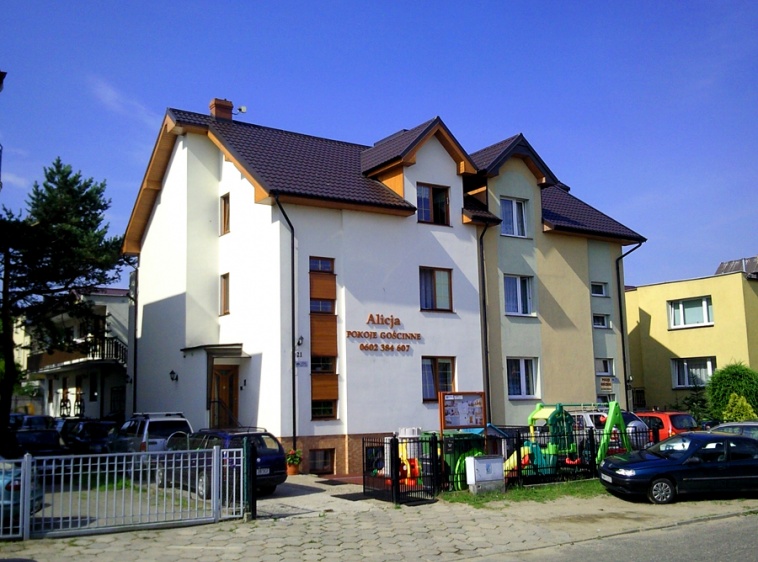 Pokoje gościnne ALICJA Pokoje gościnne Alicja. Widok z ulicy.?v=1.0